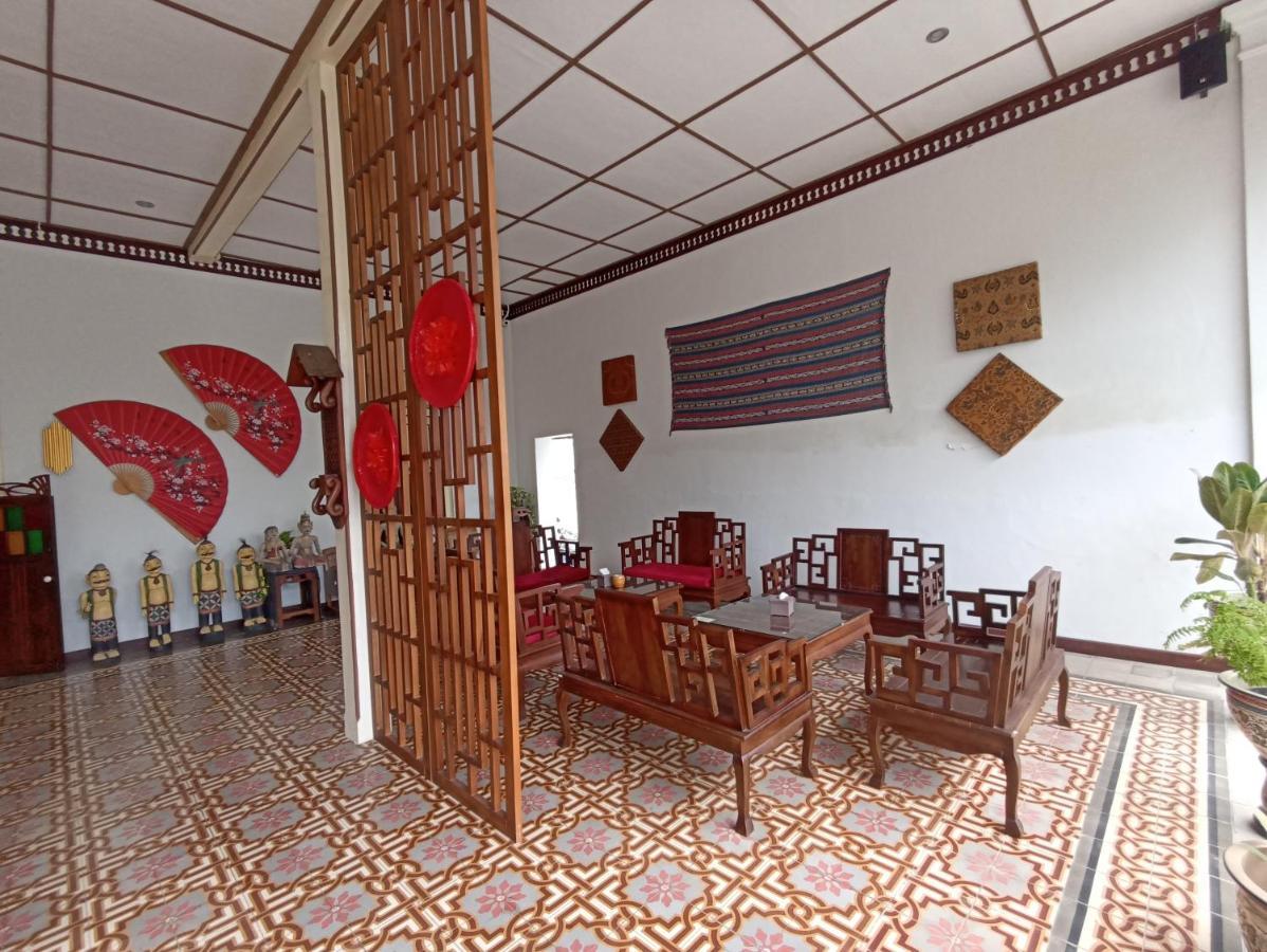 Mruyung Guest House Kota Lama Banyumas Mitra Reddoorz Экстерьер фото
